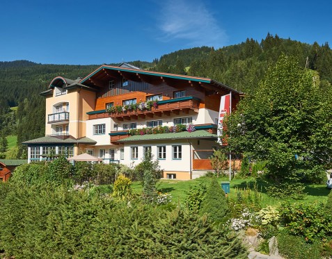 Pension-Gästehaus Emmi in Kleinarl im Sommer